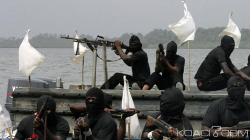 Nigeria:  Sept marins russes  et un ukrainien capturés  par des pirates au large