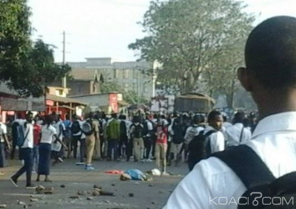 Guinée: L'école paralysée par une grève d'enseignants, des élèves en colère dans les rues