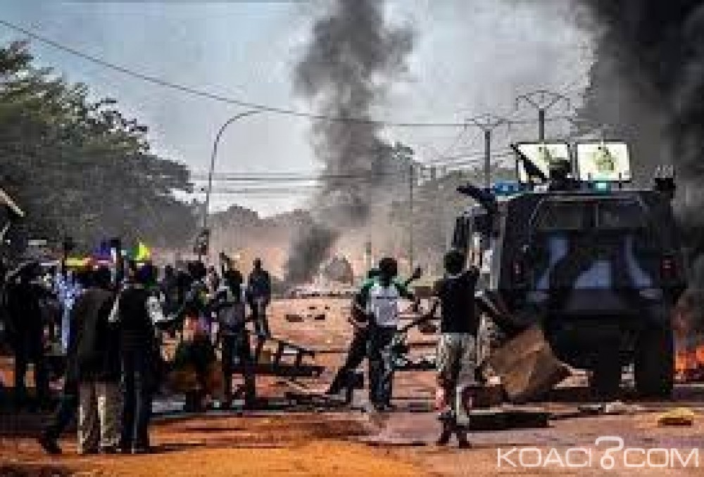 Mali: Un bus de civils saute sur une mine à  Gossi, un mort et 14 blessés