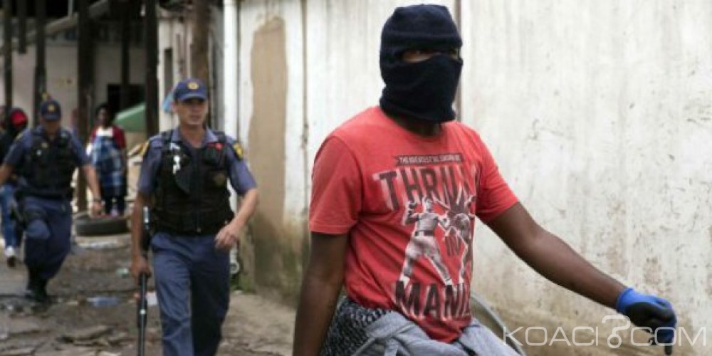 Afrique du Sud: Une manifestation anti-immigrés dispersée à  Johannesburg, cinq blessés