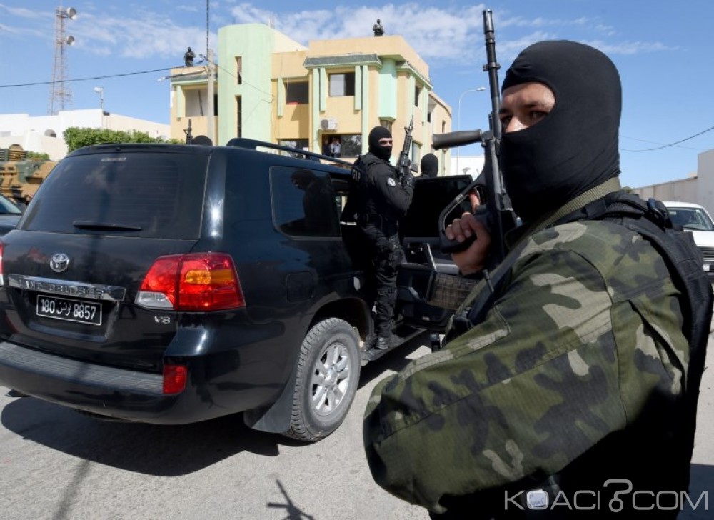 Tunisie: Un policier tué dans une attaque nocturne à  Kébili