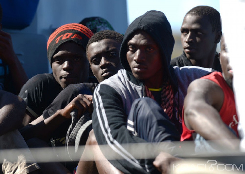 Libye: 420 migrants  africains en route pour l' Europe  sauvés  au large