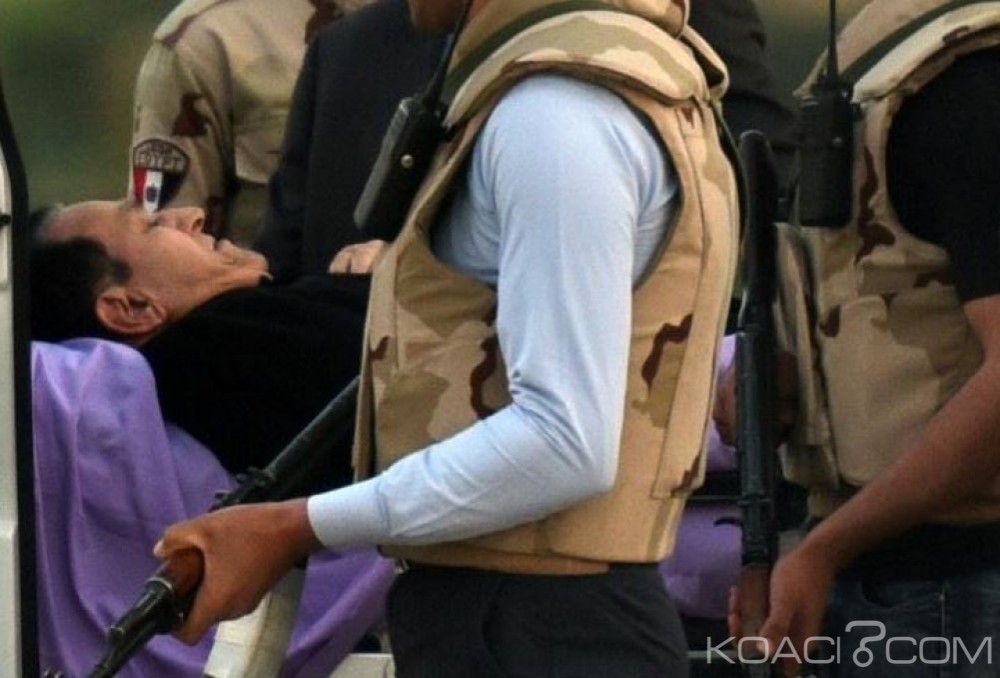 Egypte:  Hosni Moubarak libéré malgré la réouverture d'une enquête pour corruption contre l'ex-président