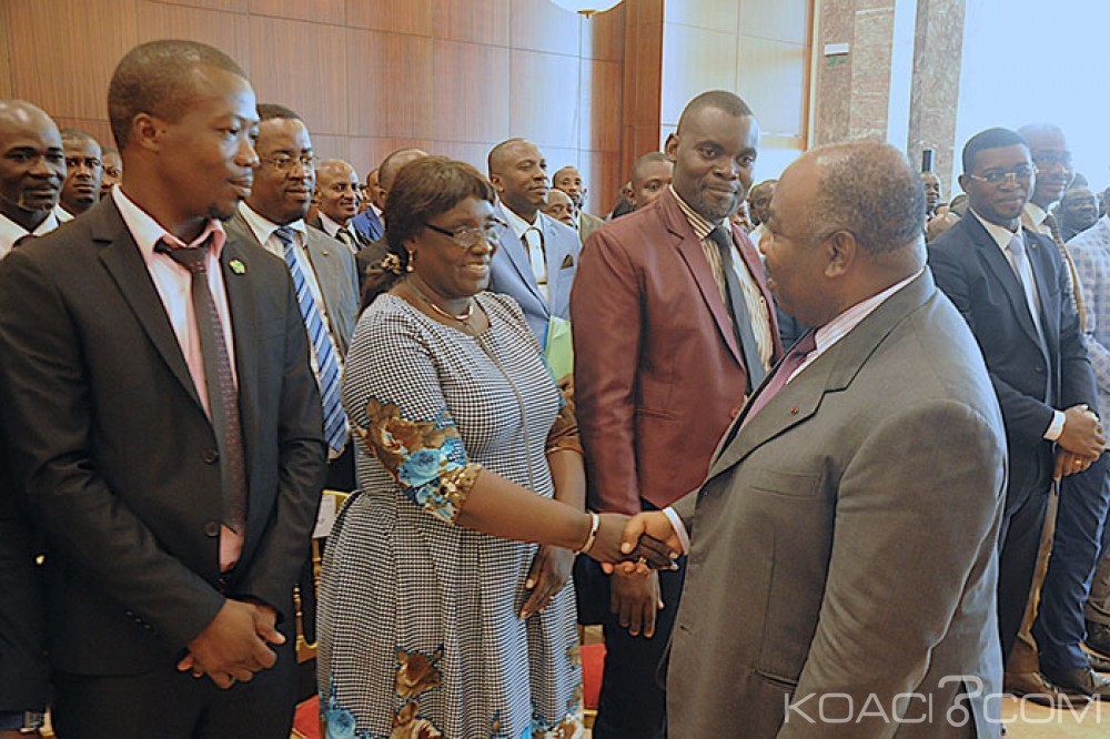 Gabon: Avant le top départ du dialogue sans Ping, Ali Bongo s'échauffe avec les syndicats