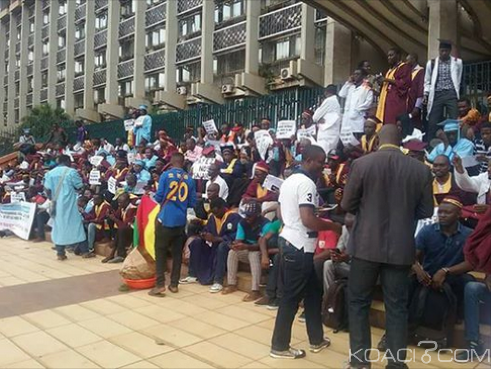 Cameroun: Des enseignants assiègent le ministère des Finances pour revendiquer 60 mois de salaires