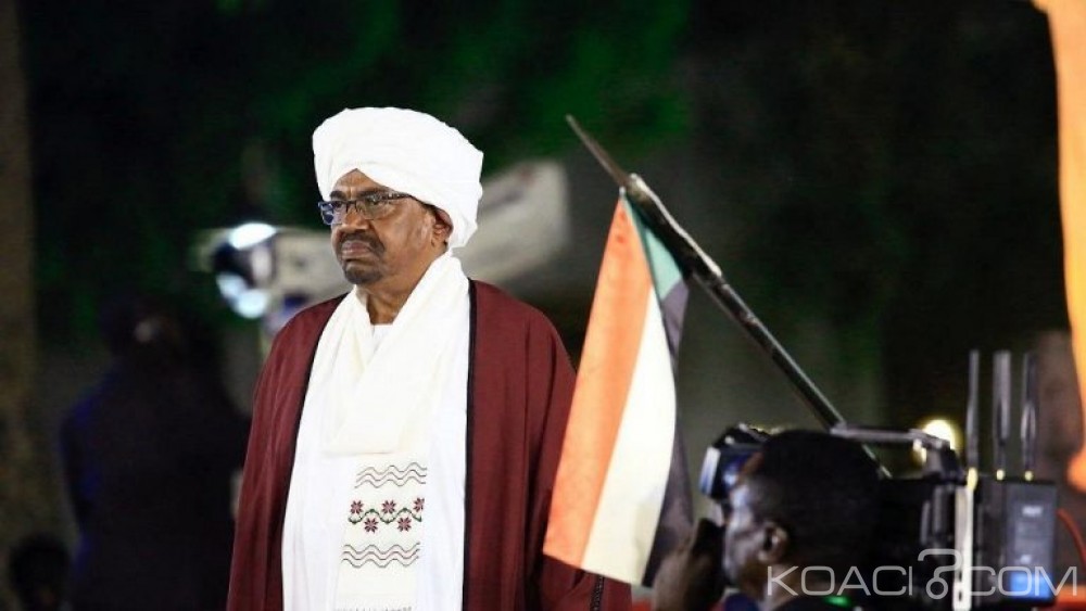 Soudan: Omar El Béchir visé par un mandat de la CPI veut se rendre en Jordanie