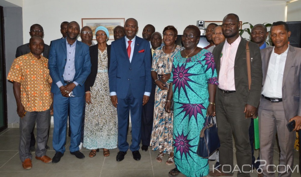 Côte d'Ivoire: Fonction publique, le COSYFOP annonce un arrêt de travail de cinq jours à  compter du 11 avril prochain