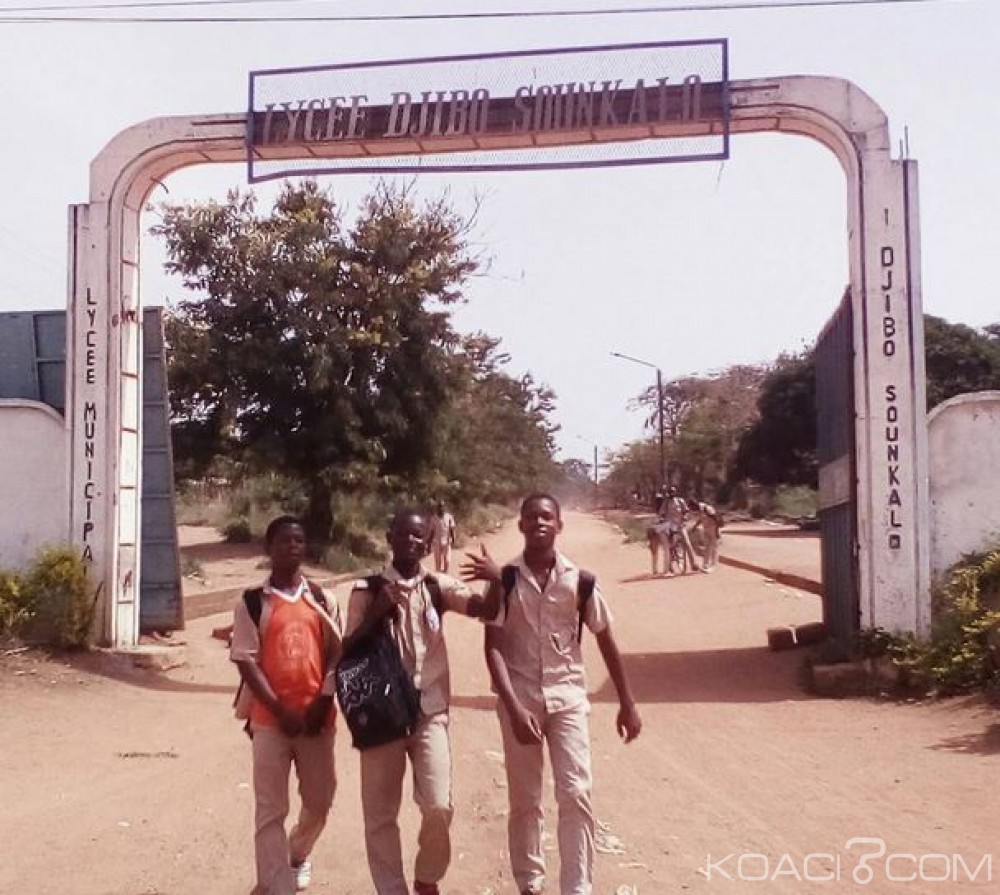 Côte d'Ivoire: Pour avoir giflé un censeur, les enseignants arrêtent les cours dans un Lycée de Bouaké
