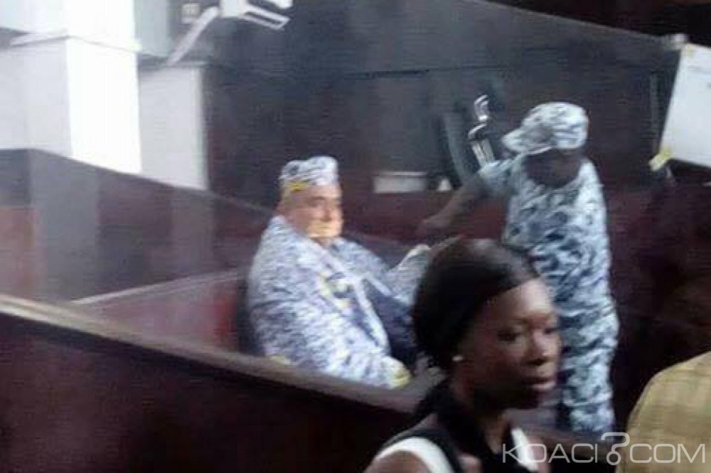 Côte d'Ivoire: Sam l'africain condamné à  6 mois de prison hors de contrôle vocal, on le bà¢illonne avec un sparadrap