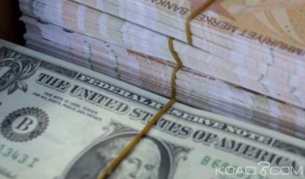 Nigeria:  Lagos,  près de 80 millions de dollars en  liquide retrouvés dans un appartement