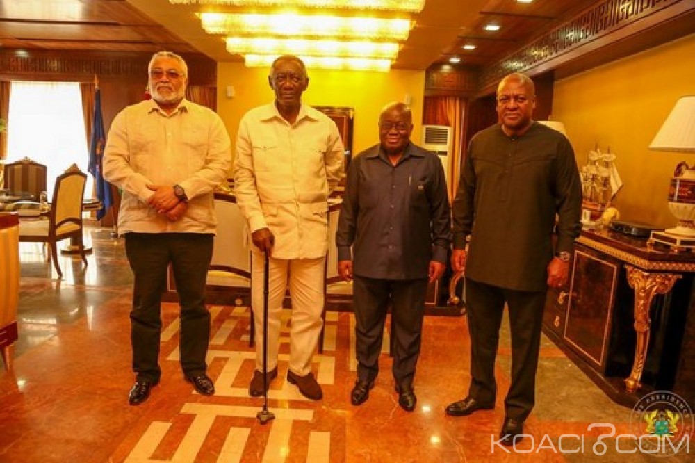 Ghana: Akufo-Addo consulte ses trois prédécesseurs