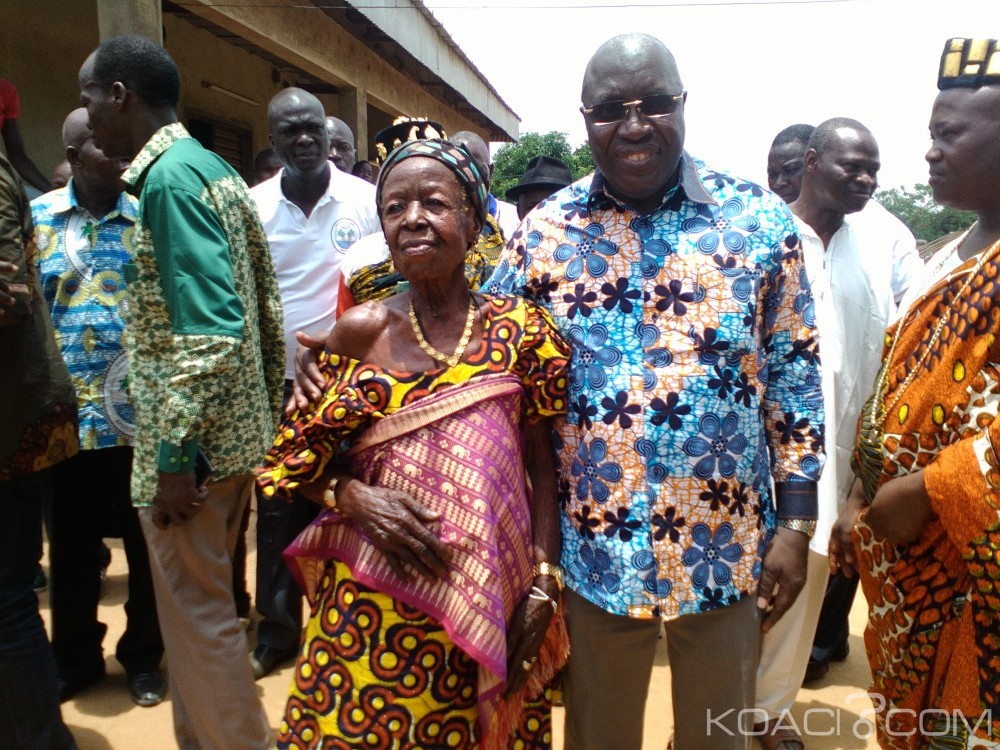 Côte d'Ivoire: Célébration de la Pà¢ques, le député de Bouaké aux côtés des populations