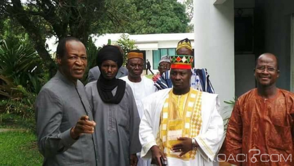 Côte d'Ivoire-Burkina Faso: Une communauté burkinabé en visite chez Blaise Compaoré