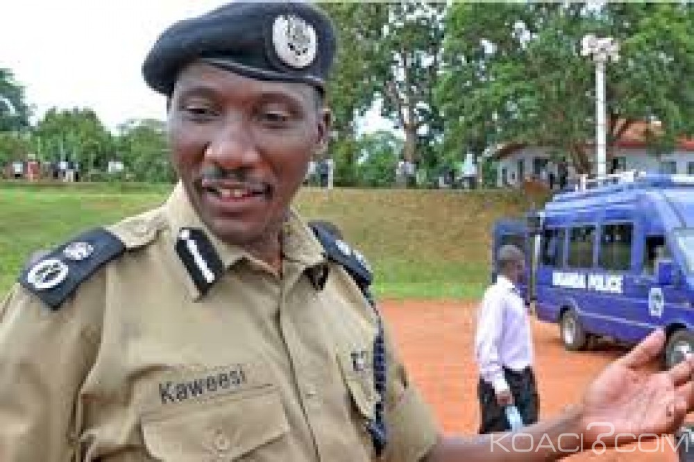 Ouganda: 13 suspects inculpés suite à  l'assassinat du porte parole de la police