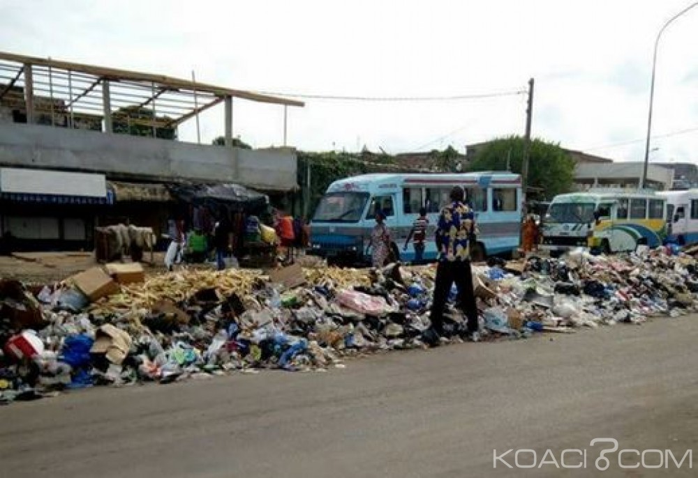 Côte d'Ivoire: Les immondices et des commerçants défient Ouloto à  Adjamé