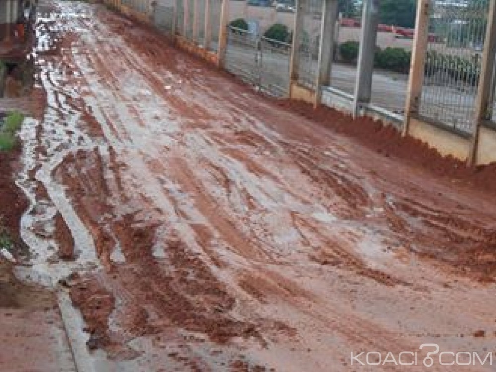 Cameroun: Un pan du quartier Olembé, coupé de la capitale par la boue en saison pluvieuse