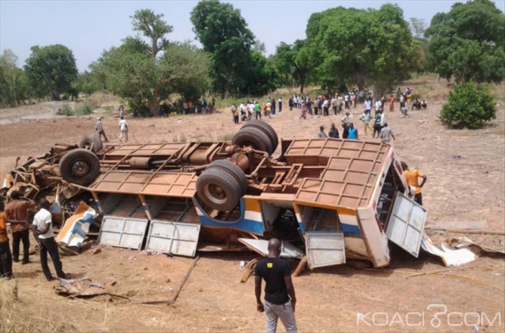 Burkina Faso: 6 morts et 12 blessés dans un accident à  Nobéré