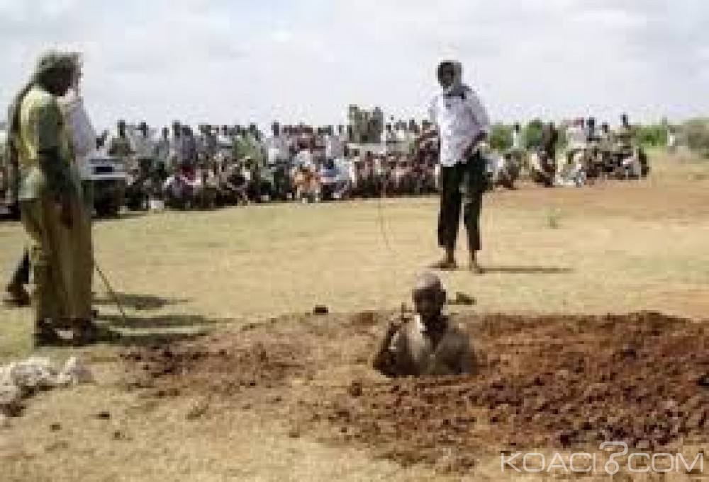 Mali: Une nouvelle alliance jihadiste dément avoir lapidé un couple pour concubinage