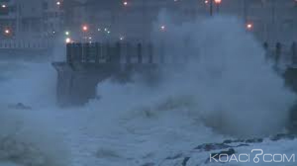 Afrique du Sud: Une puissante tempête fait huit morts au moins au Cap