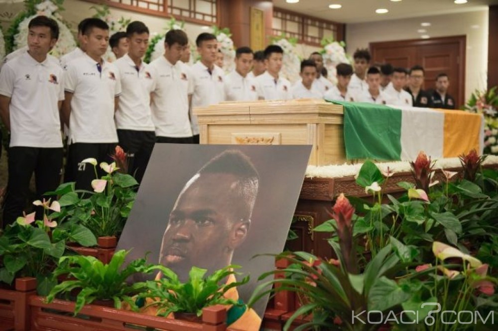 Côte d'Ivoire : Dernier hommage en Chine à  Cheick Tioté avant le transfert de sa dépouille