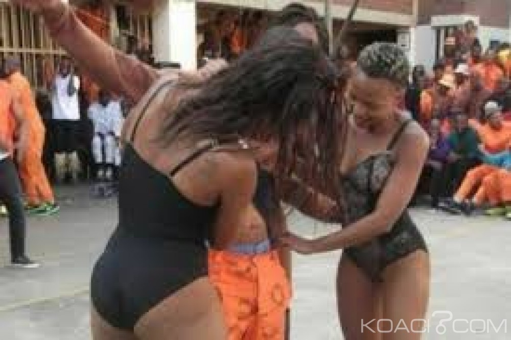 Afrique du Sud:  Des Strip-teaseuses dans une prison, 13 gardiens menacés de suspension