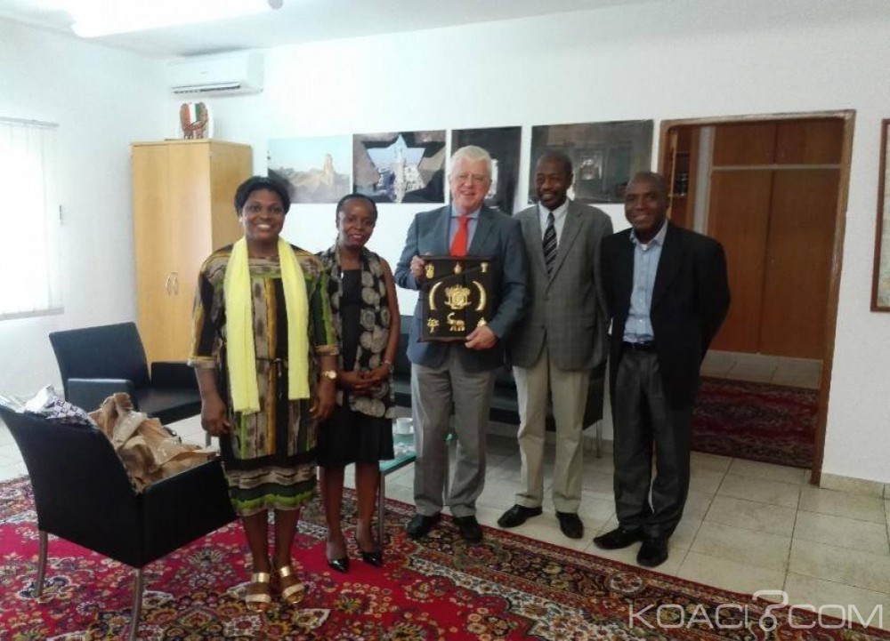 Côte d'Ivoire: Les germanophiles reconnaissants à  l'Ambassadeur de l'Allemagne qui quitte le pays après trois ans de services