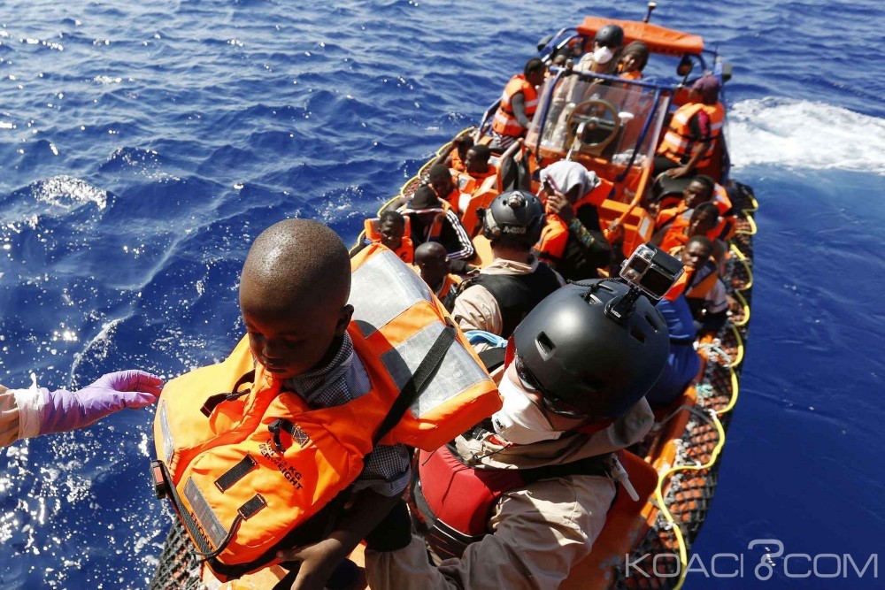 Libye: Au moins 278 migrants en route pour l' Europe ramenés sur terre