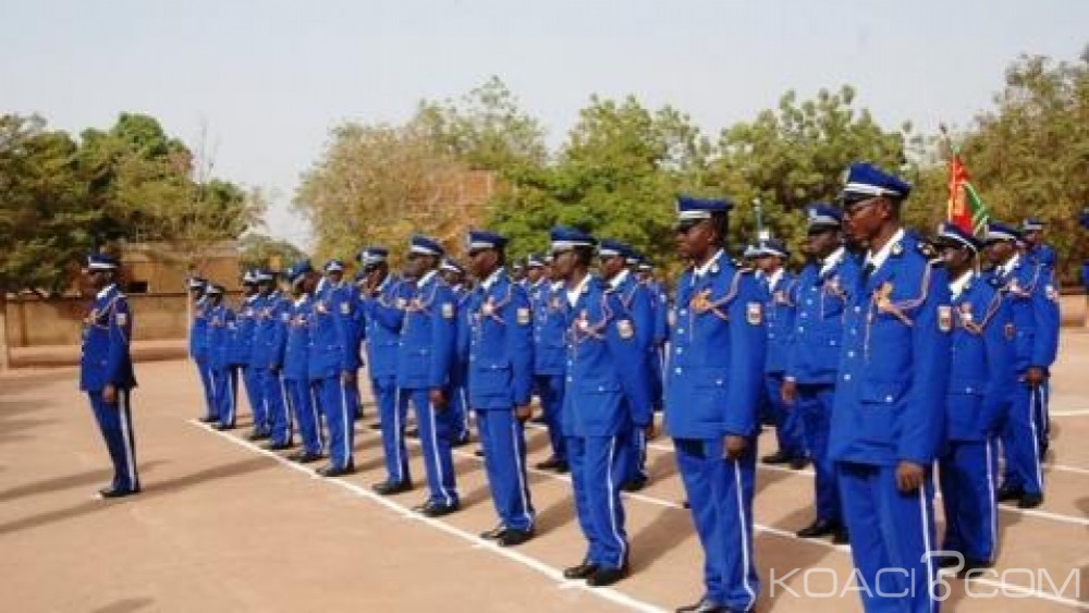 Burkina Faso: De nouveaux commandants de Région de gendarmerie nommés par le président kaboré