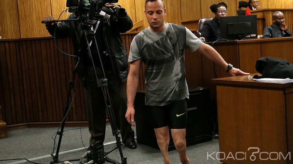 Afrique du Sud: L'ex-athlète Oscar Pistorius admis à  l'hôpital pour une douleur à  la poitrine