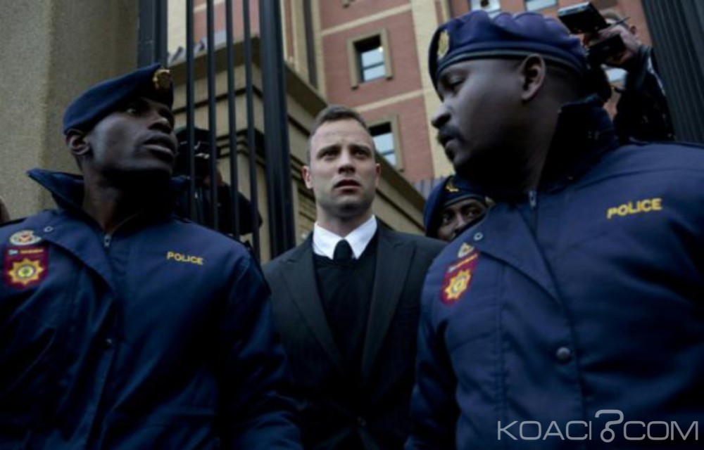 Afrique du Sud: Pistorius autorisé à  sortir de prison pour les obsèques de sa grande mère