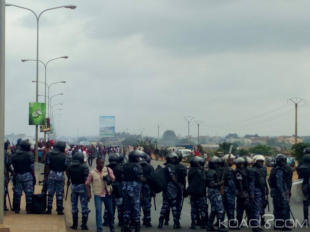 Togo: Manifestations du PNP à  Lomé, dispersion des chemises rouges
