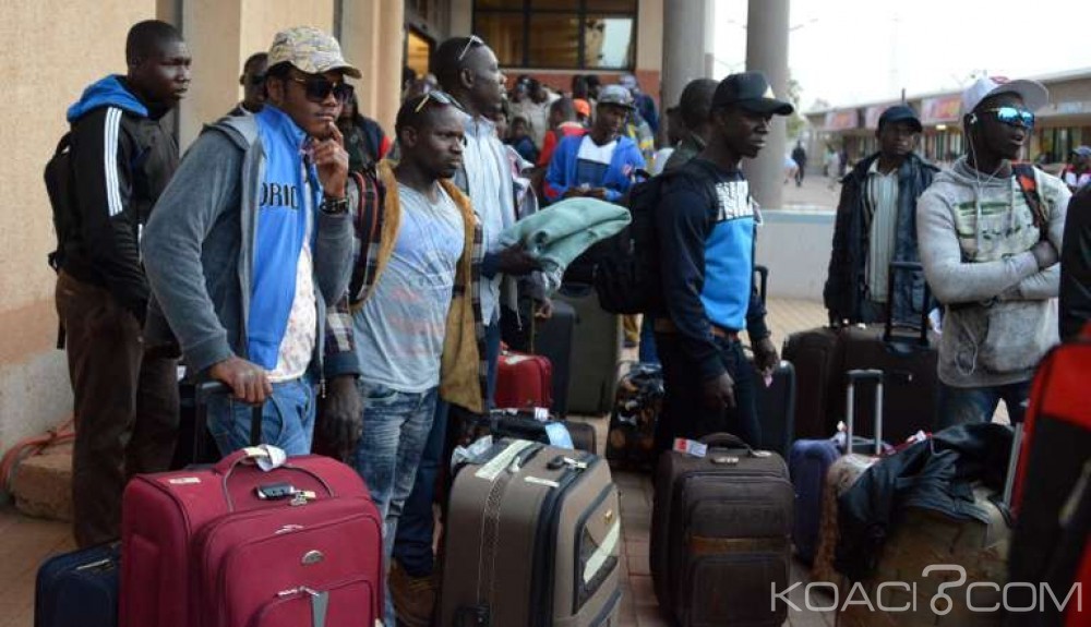 Gambie: 69 Sénégalais sans papiers expulsés