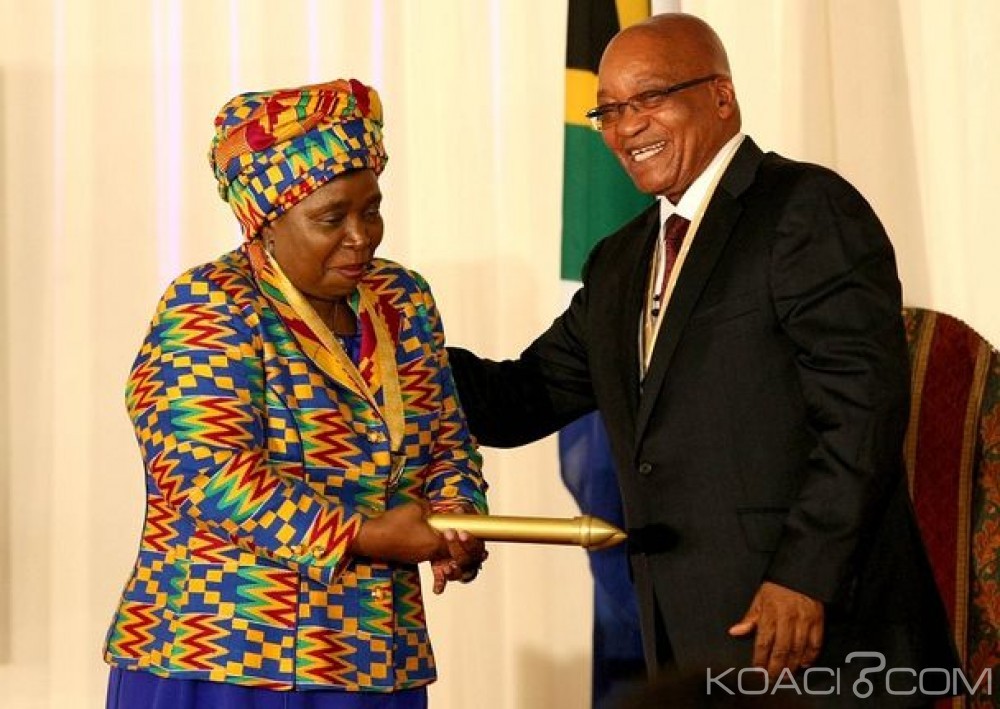 Afrique du  Sud : Nkosazana Dlamini Zuma  dément vouloir  protéger  son ex mari, accusé de corruption