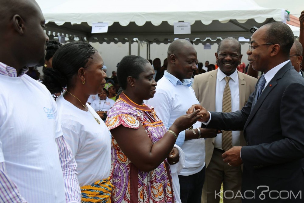 Côte d'Ivoire: Depuis Bingerville, le ministre de la Construction annonce la livraison de 4000 logements sociaux d'ici à  la fin 2017