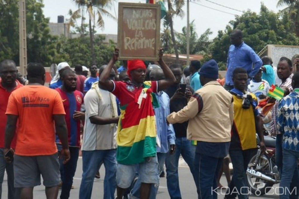 Togo:  Projet de reformes, pouvoir et opposition dos à  dos, appel à  la population à  manifester