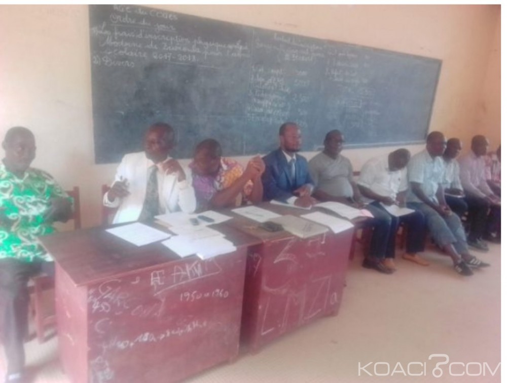 Côte d'Ivoire : Zuénoula, frais d'inscriptions élevés, les parents d'élèves ont clos le débat et imposé une réduction, à  la satisfaction de la FESCI