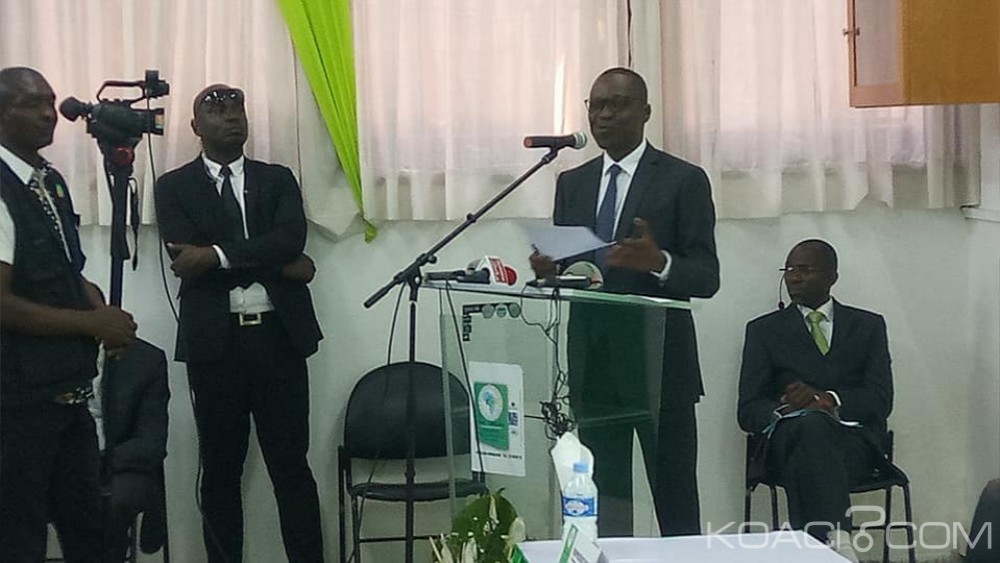 Côte d'Ivoire: Le ministre des transports annonce le retrait du transport public, les véhicules d'occasion trop à¢gés