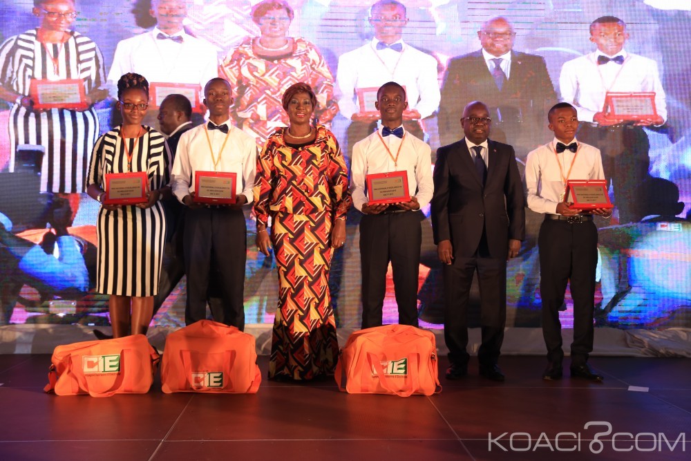 Côte d'Ivoire: Prix d'excellence CIE, Kandia Camara  «J'exhorte les syndicalistes à  consacrer leur énergie et leur intelligence à  leur éducation et à  leur formation»