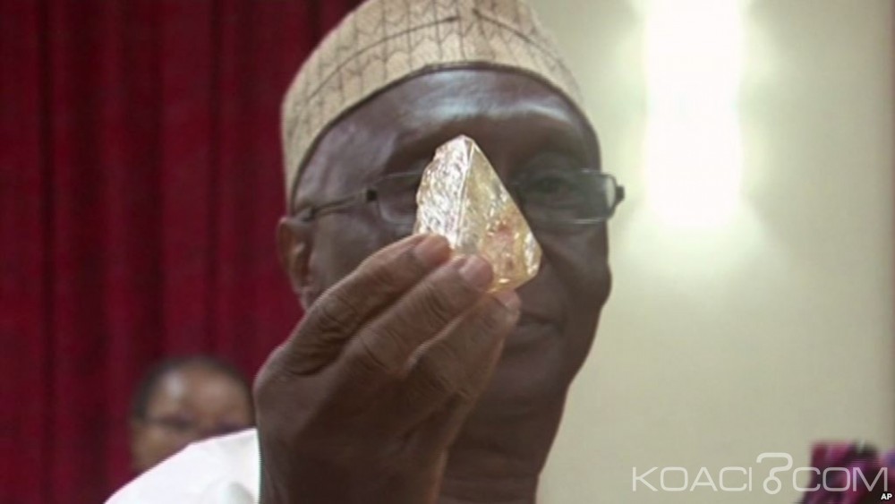 Sierra Léone: Un diamant de 709 carats vendu à  New York en Décembre