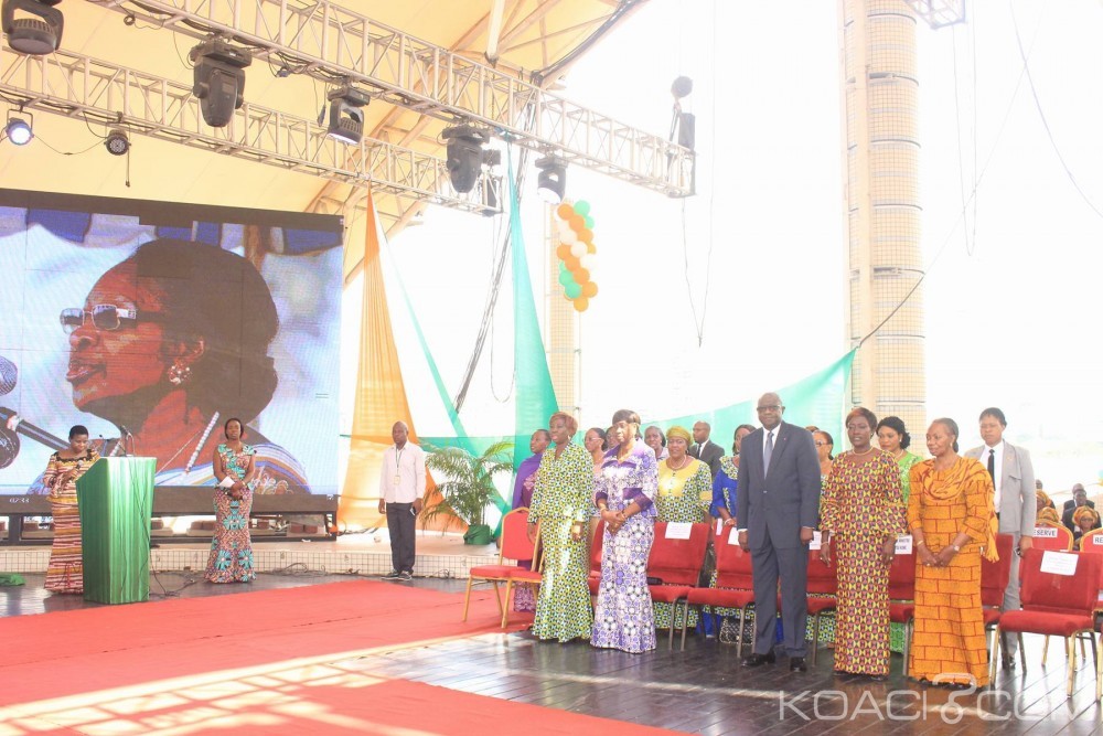 Côte d'Ivoire:  Les Femmes rendent un dernier hommage à  Aka Angui avant son inhumation prévue demain à  Abidjan