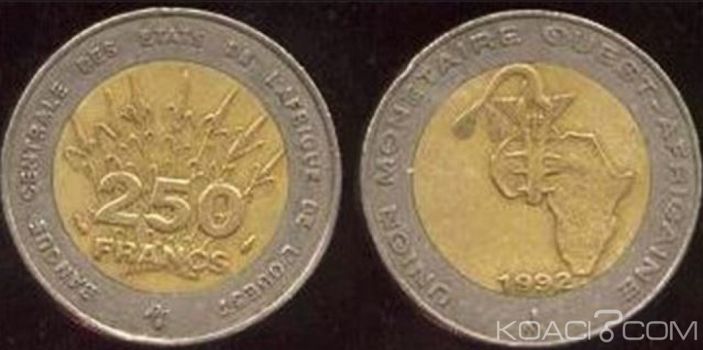 Côte d'Ivoire: «Si on vous donne une pièce légale que vous refusez, votre interlocuteur peut porter plainte contre vous», prévient  le ministre de l'économie