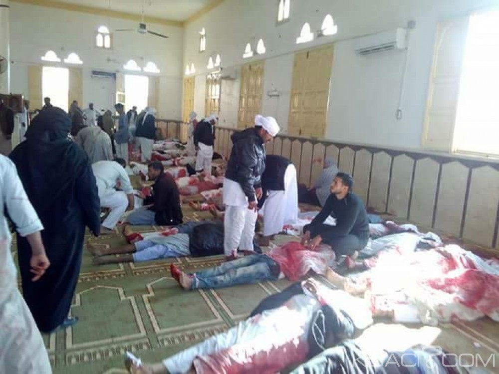 Egypte:  Le bilan de l'attaque d'une mosquée s'élève à  305 morts dont 27 enfants