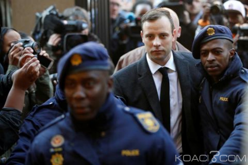 Afrique du Sud:  Pistorius blessé lors d'une bagarre en prison pour  son coup de fil prolongé
