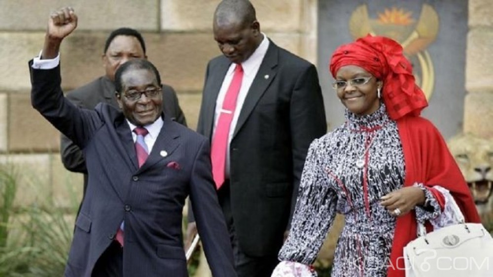 Zimbabwe: Mugabe  et sa famille en vacances annuelles à   Singapour