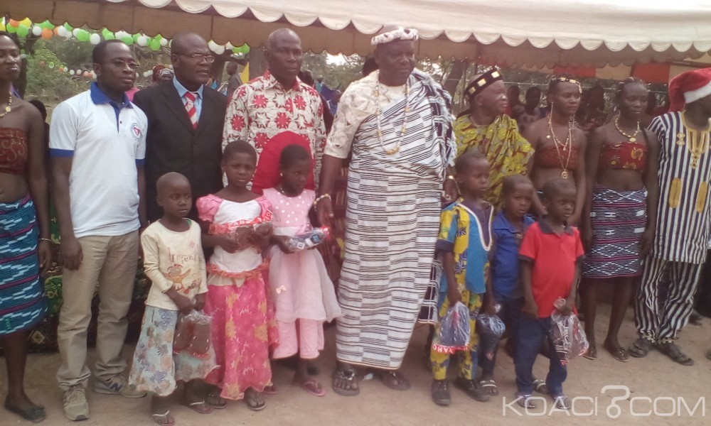 Côte d'Ivoire: Brobo, grà¢ce à  une ONG, 1500 enfants dans une localité retrouvent le sourire à  la fête de Noel