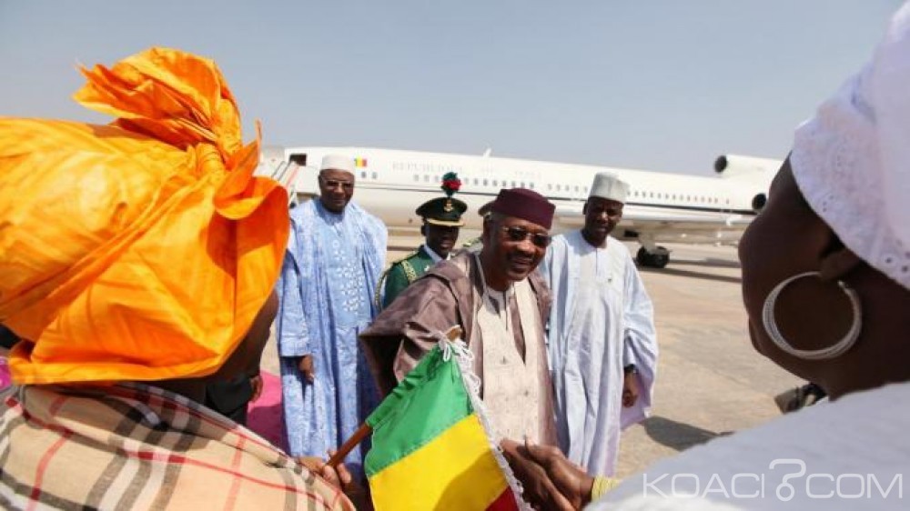 Mali:  Retour au bercail  de l'ex Président ATT après cinq ans d'exil à  Dakar