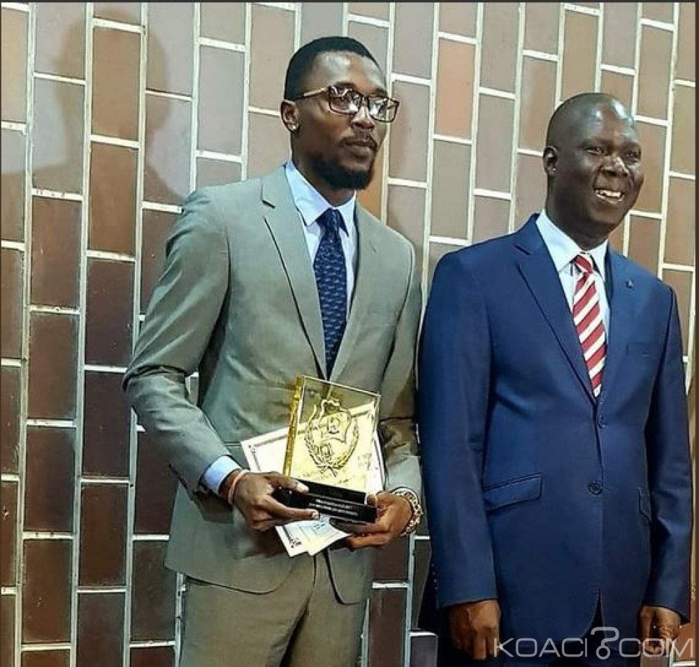 Côte d'Ivoire: Serge Beynaud reçoit le prix national d'excellence 2017