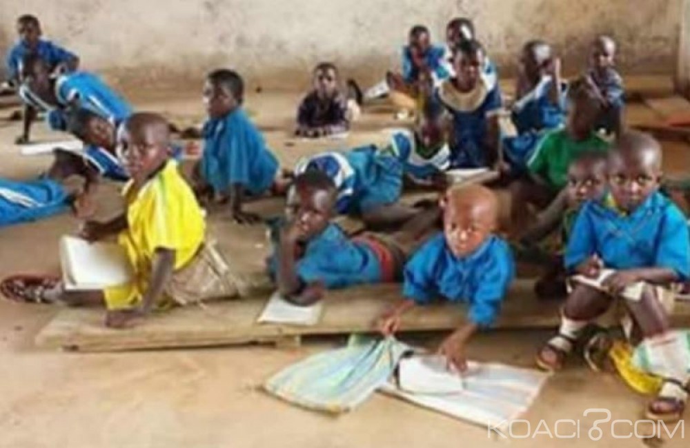 Cameroun: Biya multiplie des «petites attentions»  à  l'endroit d'une jeunesse qui critique son bilan