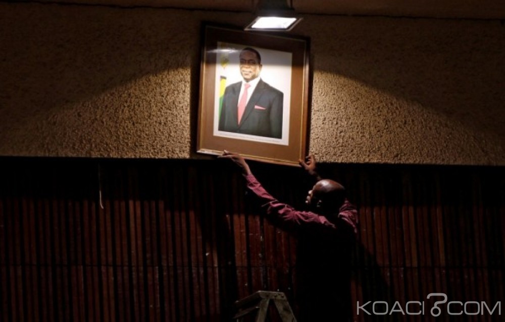 Zimbabwe: Mugabe a  eu peur d'un scénario libyen à  la « Kadhafi », selon  son ancien porte parole