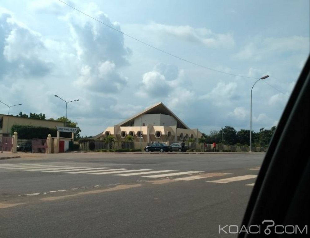 Côte d'Ivoire: Yamoussoukro, des cambrioleurs emportent tout dans une école et tirent sur les deux vigiles